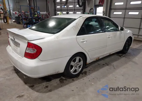 2002 Toyota Camry Se V6 из США, поврежденный, VIN 4T1BF32K92U015384